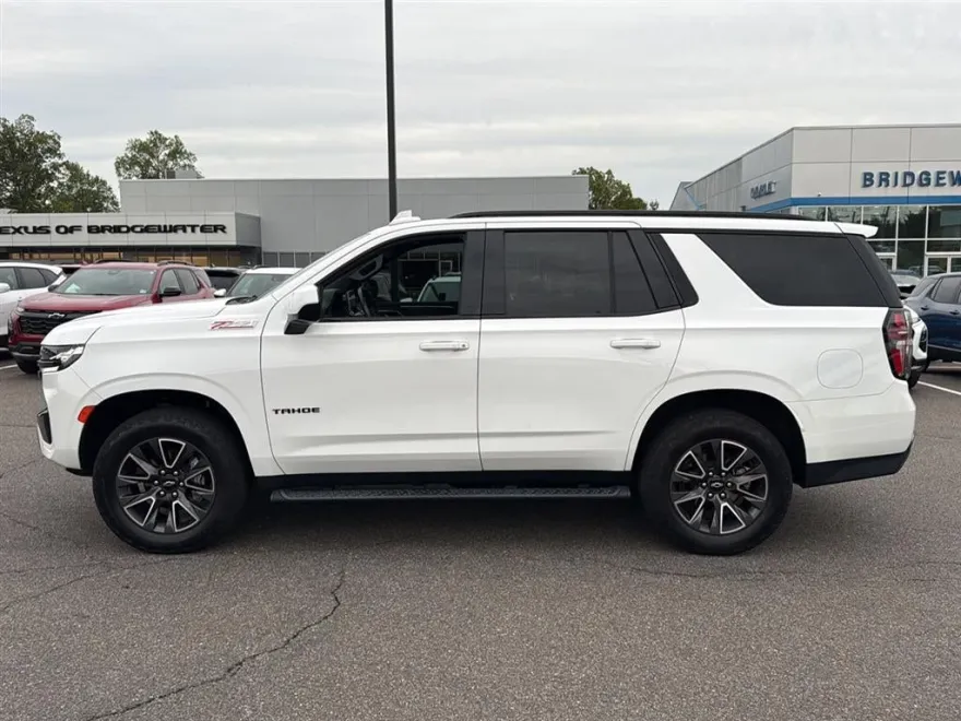 2023 Chevrolet Tahoe Z71 photo 1