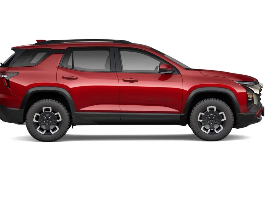 2026 Chevrolet Equinox ACTIV photo 1