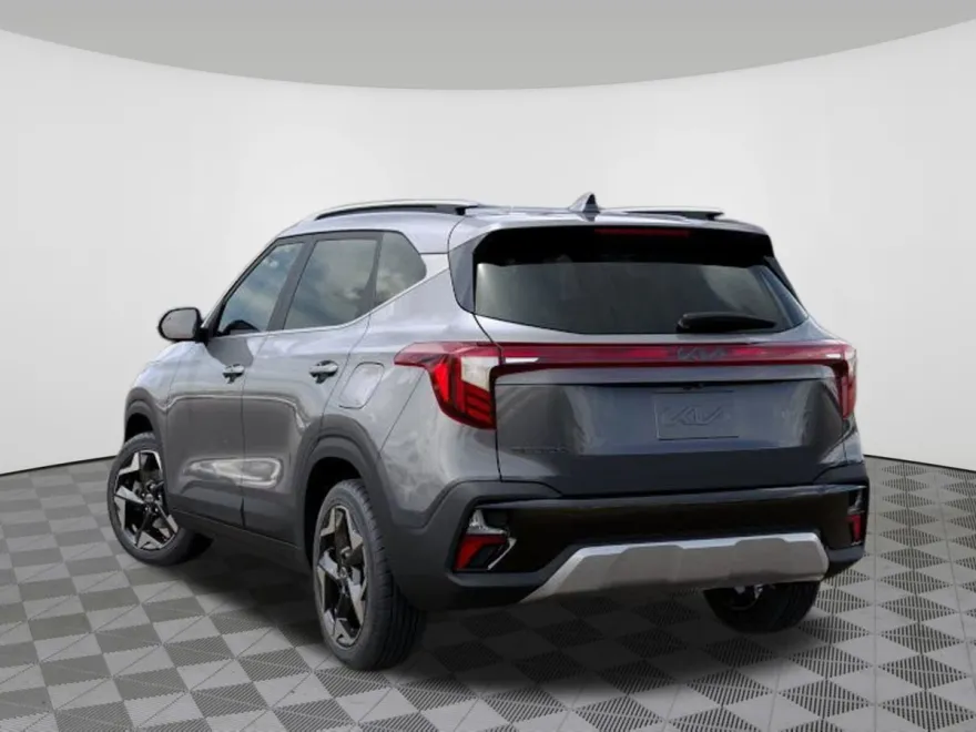 2025 Kia Seltos EX photo 1