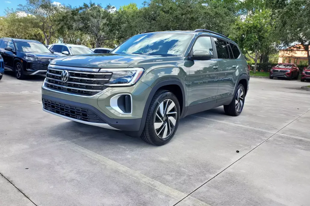 2026 Volkswagen Atlas SE Technology photo 1