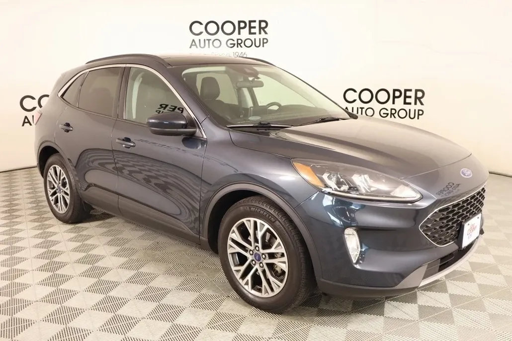 2022 Ford Escape SEL photo 1