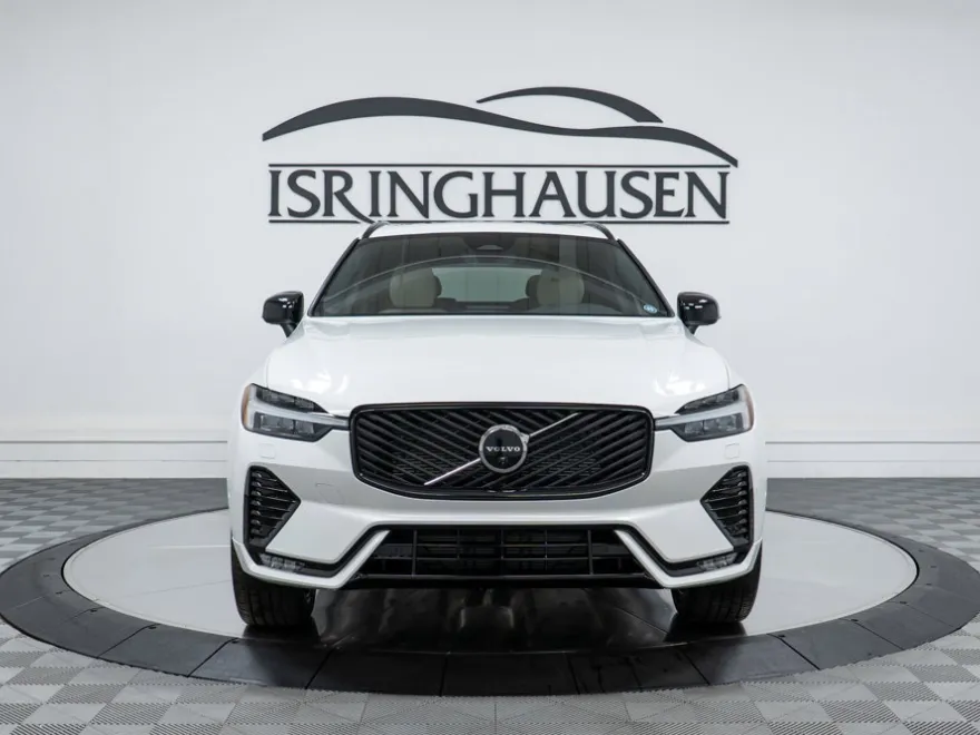 2026 Volvo XC60 B5 Plus photo 1