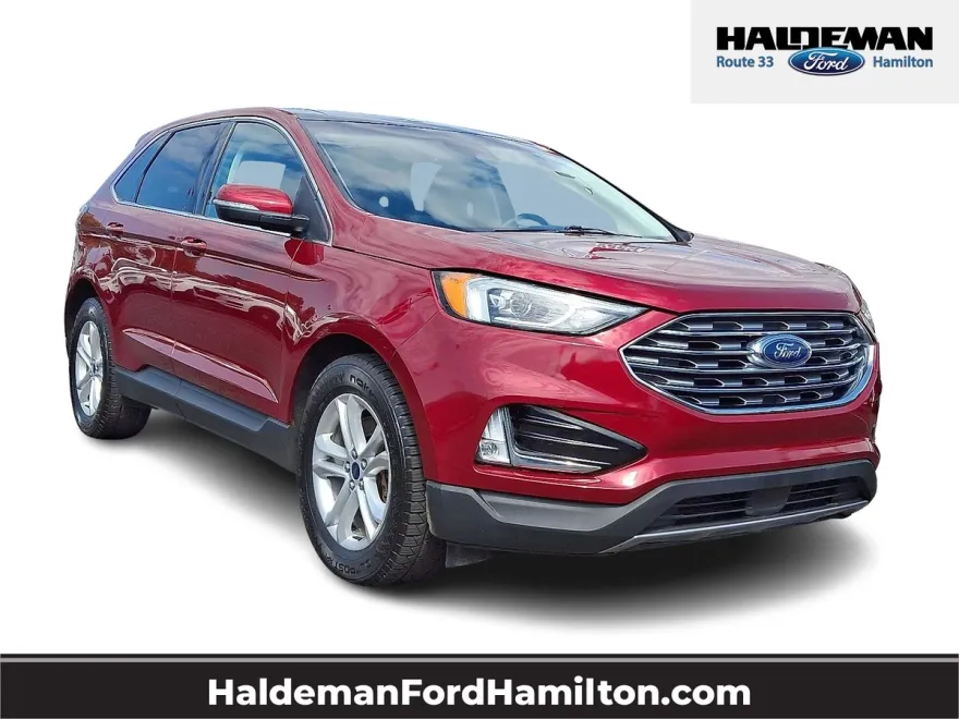 2019 Ford Edge SEL photo 1