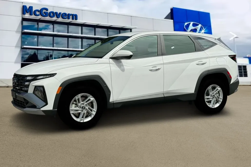 2025 Hyundai Tucson SE photo 1