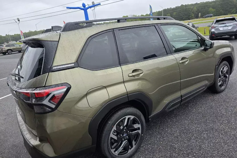 2025 Subaru Forester Limited photo 1