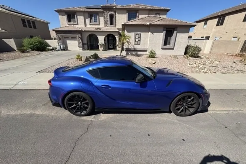 2024 Toyota Supra 3.0 Premium photo 1