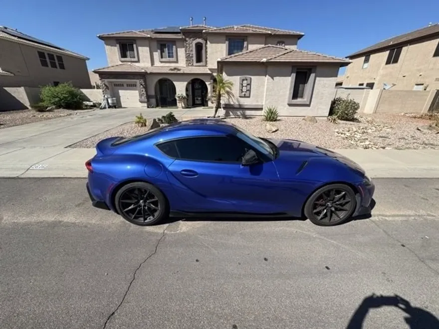 2024 Toyota Supra 3.0 Premium photo 1