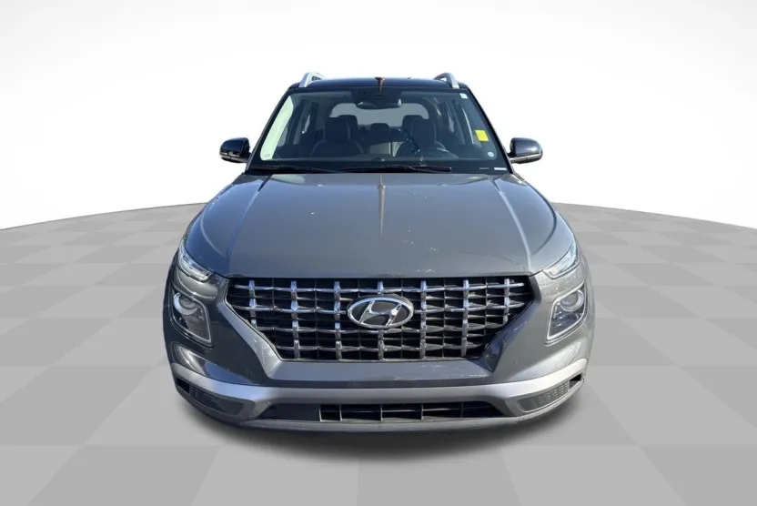 2024 Hyundai Venue Limited photo 1