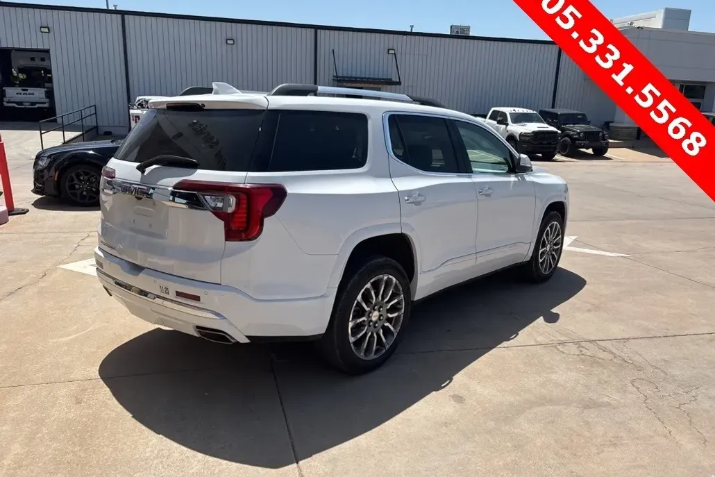 2023 Gmc Acadia Denali photo 1
