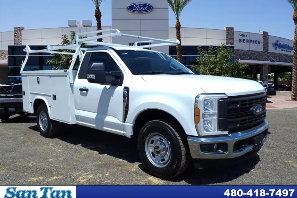 2025 Ford F-250 XL photo 1