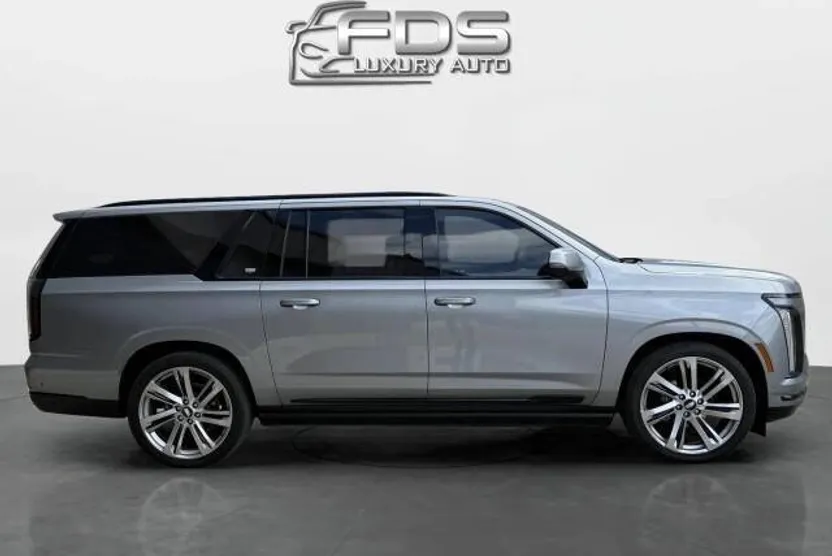 2025 Cadillac Escalade ESV Sport photo 1
