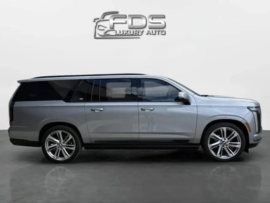 2025 Cadillac Escalade ESV Sport photo 1
