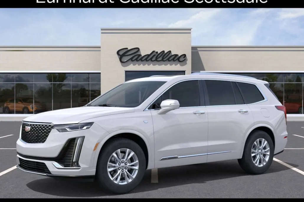 2025 Cadillac XT6 Luxury photo 1