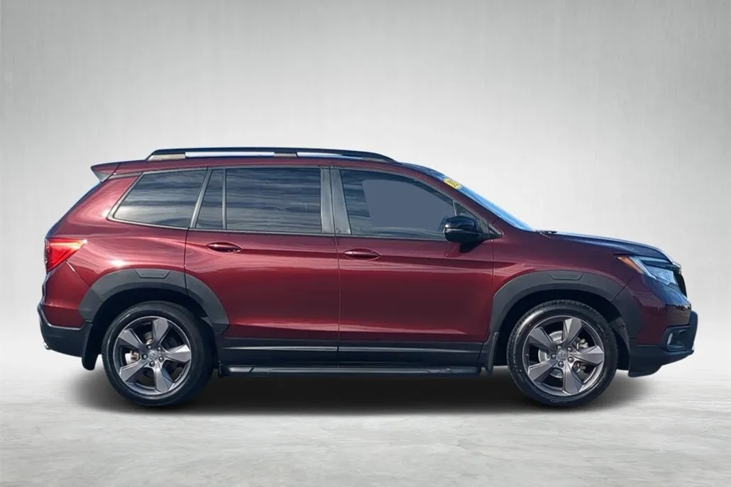 2021 Honda Passport Touring photo 1