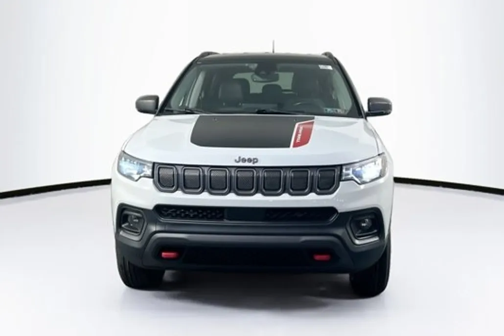 2022 Jeep Compass Trailhawk photo 1