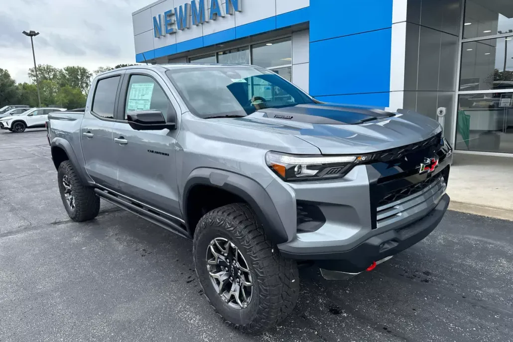 2025 Chevrolet Colorado ZR2 photo 1