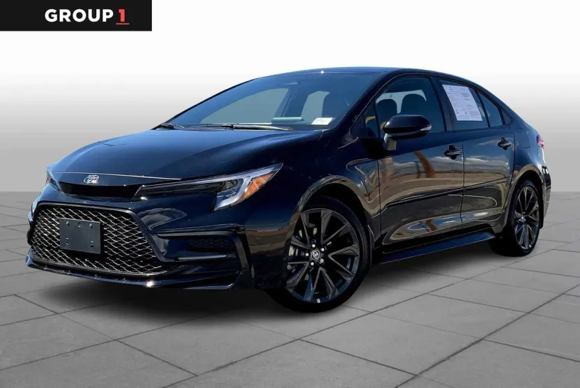 2025 Toyota Corolla SE photo 1