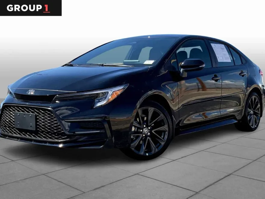 2025 Toyota Corolla SE photo 1
