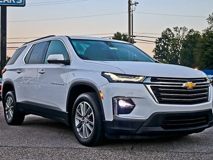 2023 Chevrolet Traverse Cloth photo 1