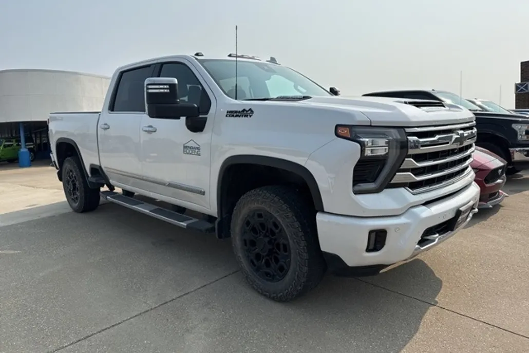 2024 Chevrolet Silverado 2500HD High Country photo 1