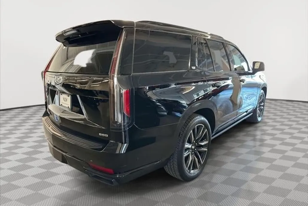 2024 Cadillac Escalade Sport Platinum photo 1