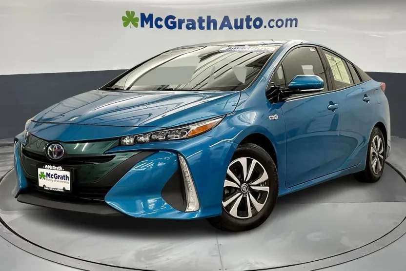 2019 Toyota Prius Prime Premium photo 1