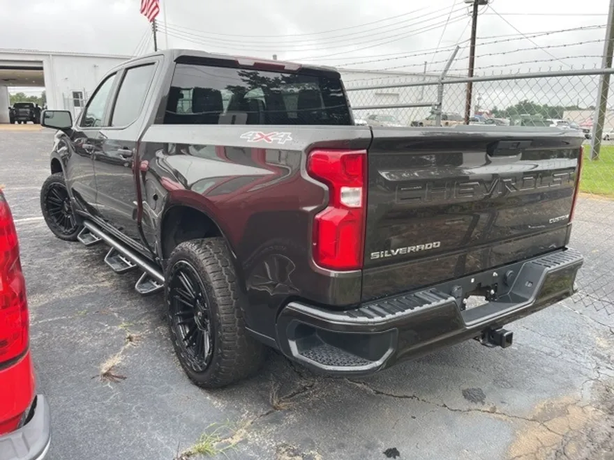 2021 Chevrolet Silverado 1500 Custom photo 1