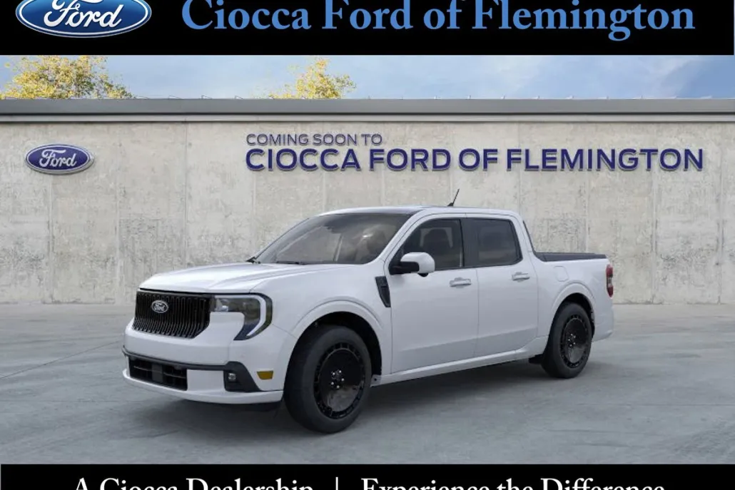 2025 Ford Maverick photo 1