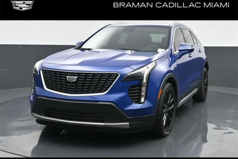 2022 Cadillac XT4 Premium Luxury photo 1