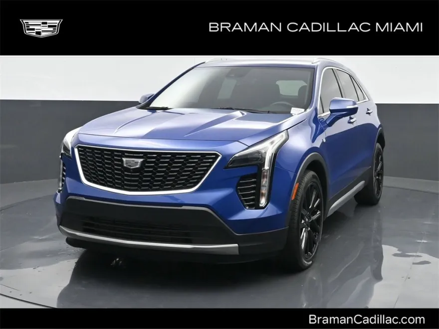 2022 Cadillac XT4 Premium Luxury photo 1