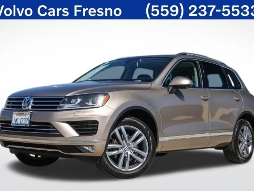 2016 Volkswagen Touareg V6 TDI Lux photo 1