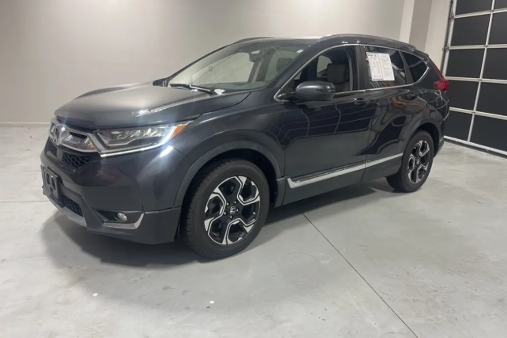 2018 Honda CR-V Touring photo 1