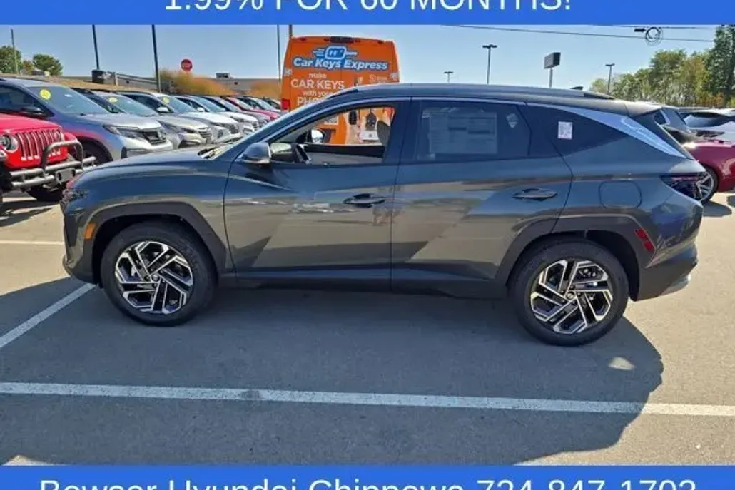 2025 Hyundai Tucson Hybrid Limited photo 1