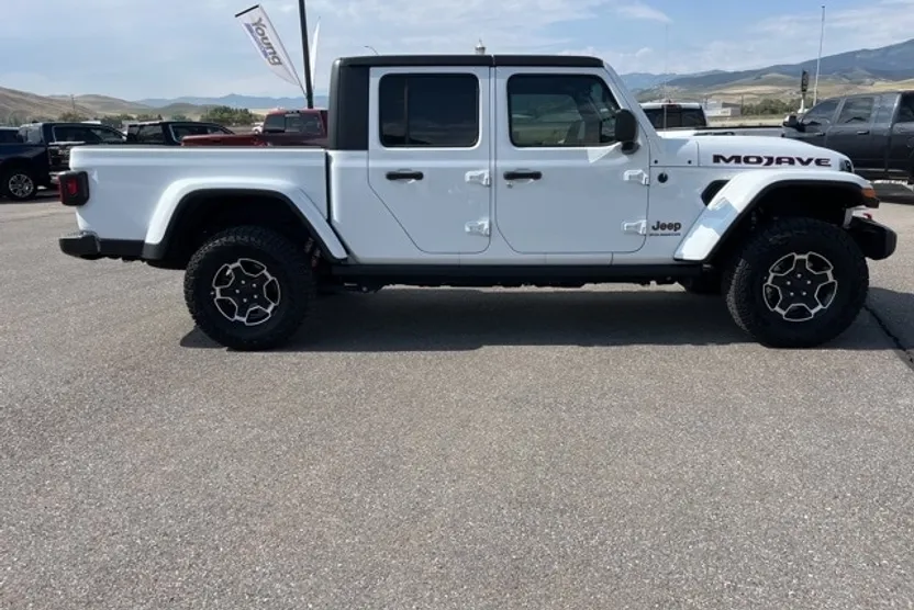 2023 Jeep Gladiator Mojave photo 1