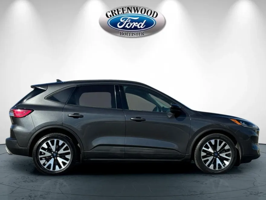 2020 Ford Escape SE Sport Hybrid photo 2