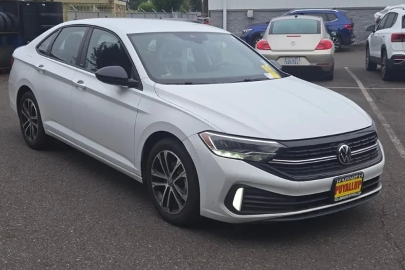 2023 Volkswagen Jetta 1.5T Sport photo 1