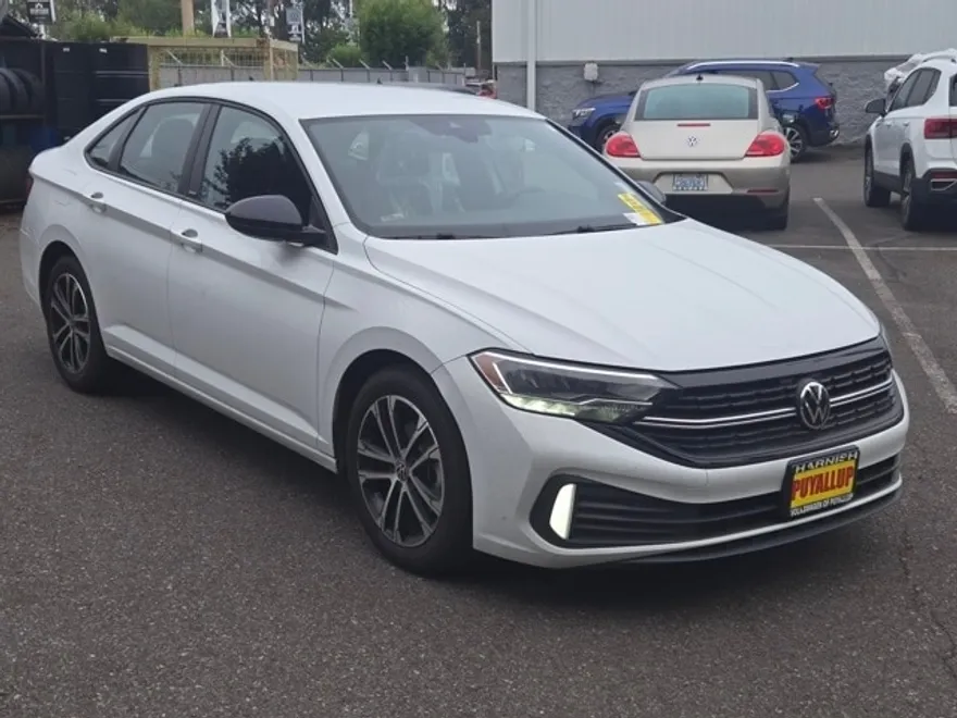 2023 Volkswagen Jetta 1.5T Sport photo 1