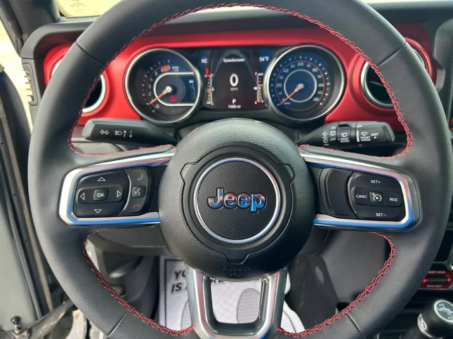 2023 Jeep Wrangler Rubicon photo 8