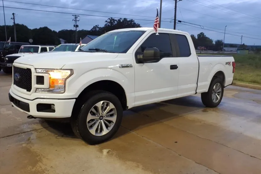 2018 Ford F-150 XL photo 1