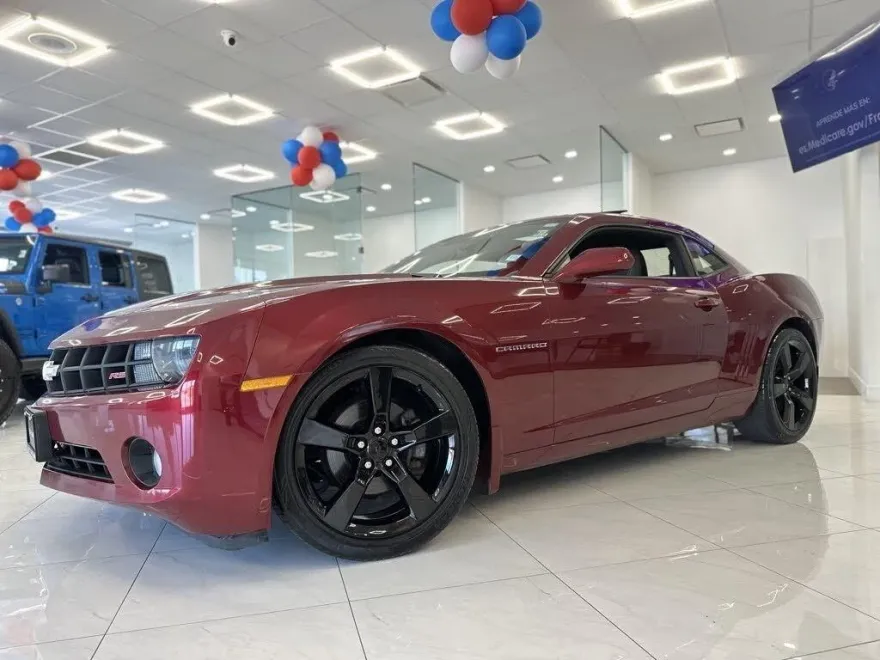 2011 Chevrolet Camaro photo 1