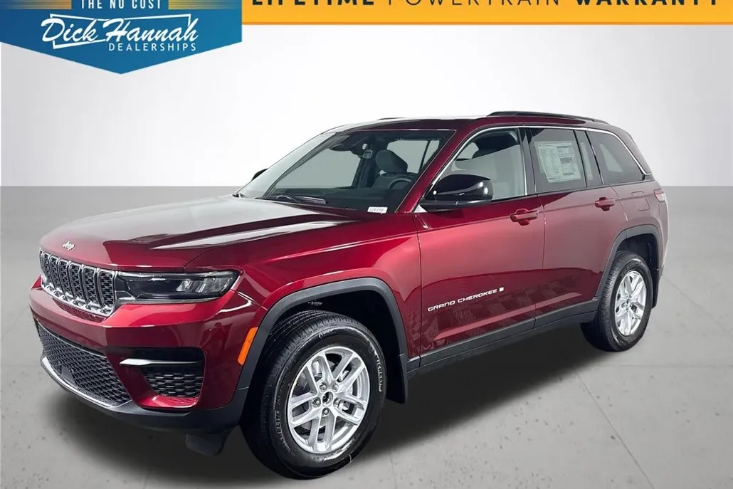 2025 Jeep Grand Cherokee Laredo X photo 1