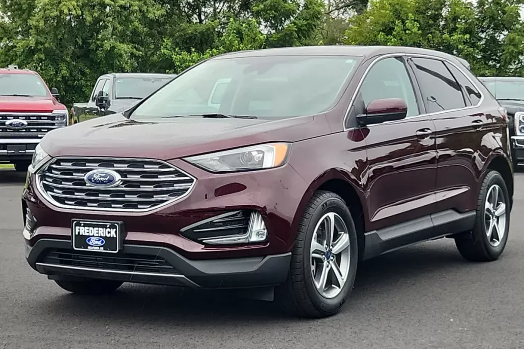 2022 Ford Edge SEL photo 1