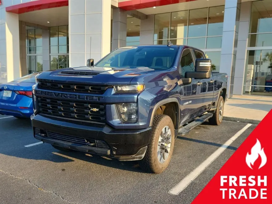 2022 Chevrolet Silverado 2500HD Custom photo 1