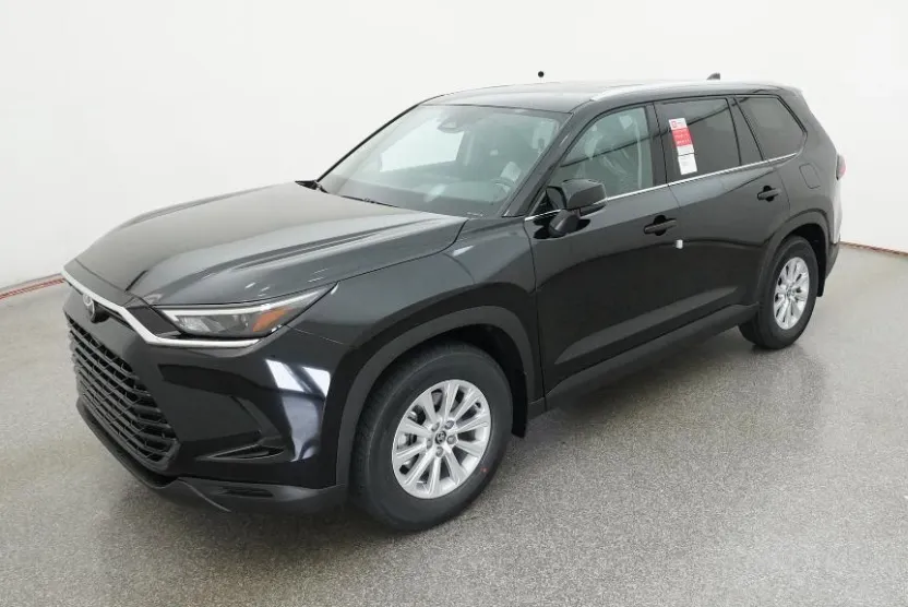 2026 Toyota Highlander Hybrid XLE photo 1