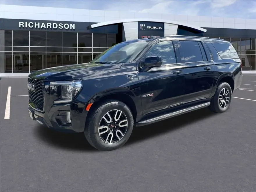 2023 Gmc Yukon XL AT4 photo 1