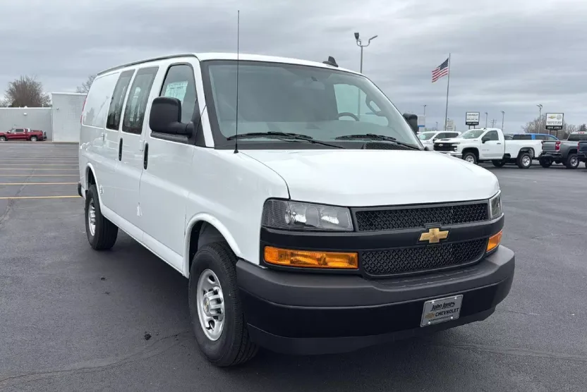 2024 Chevrolet Express Cargo Van 2500 photo 1