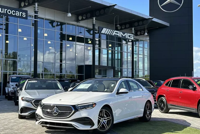 2026 Mercedes Benz E 350 4MATIC Sedan photo 1