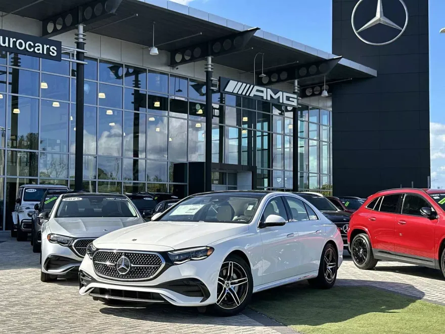 2026 Mercedes Benz E 350 4MATIC Sedan photo 1