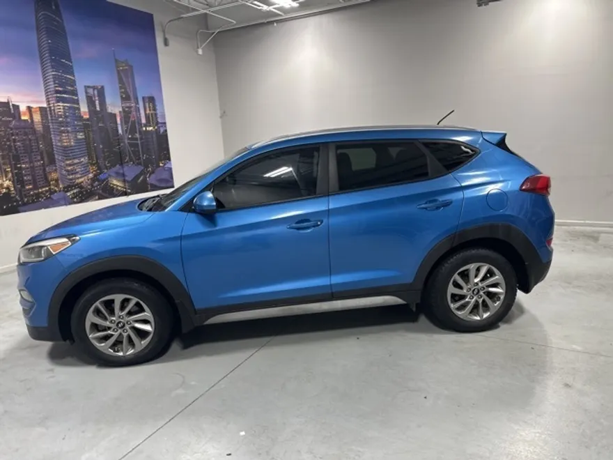 2017 Hyundai Tucson SE photo 1