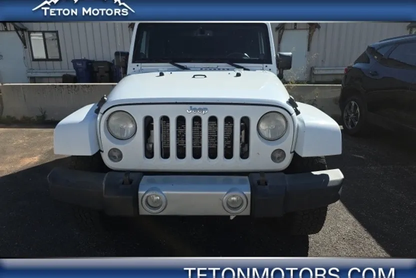 2014 Jeep Wrangler Sahara photo 1